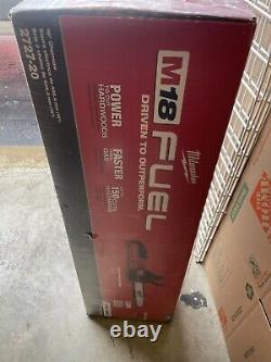 Milwaukee 2727-20 M18 FUEL 16 in 18-V Brushless Cordless Chainsaw (tool Only)